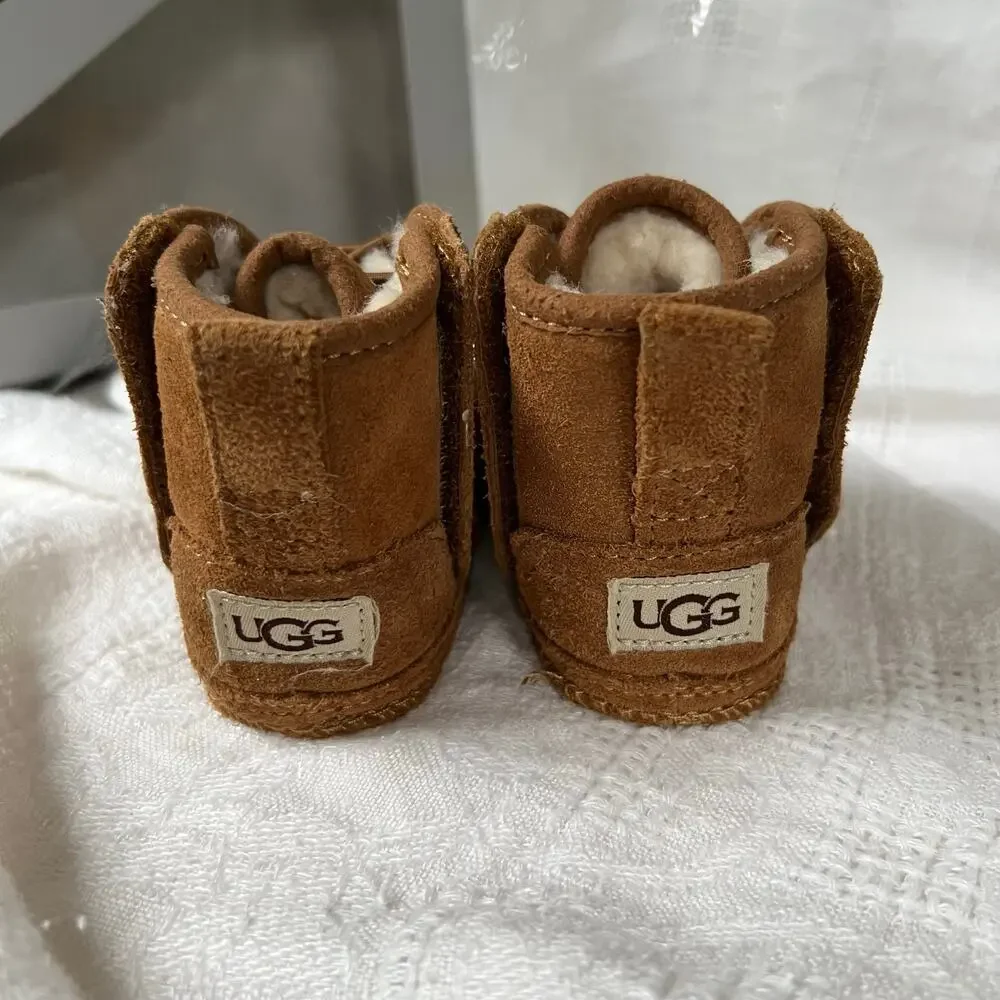 UGG Baby Neumel Chestnut Suede Boots Brown New in Box Size 2/3 6-12 Months